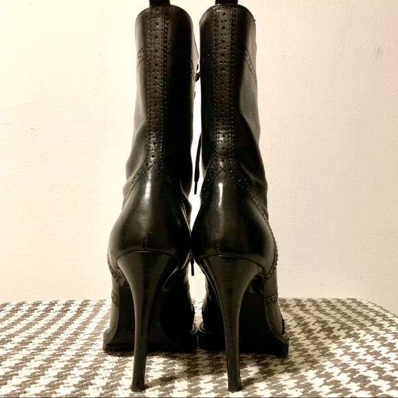 Like new D&G lug sole brogue lace up boot 6.5 - Picture 5 of 7